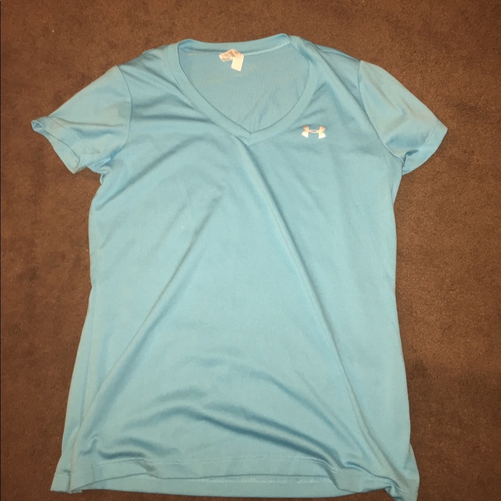 Under Armour, dri fit, short sleeve v neck tee.